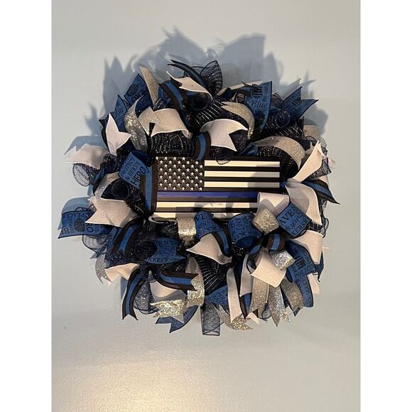 Law Enforcement Wreath - Picture 2 of 5